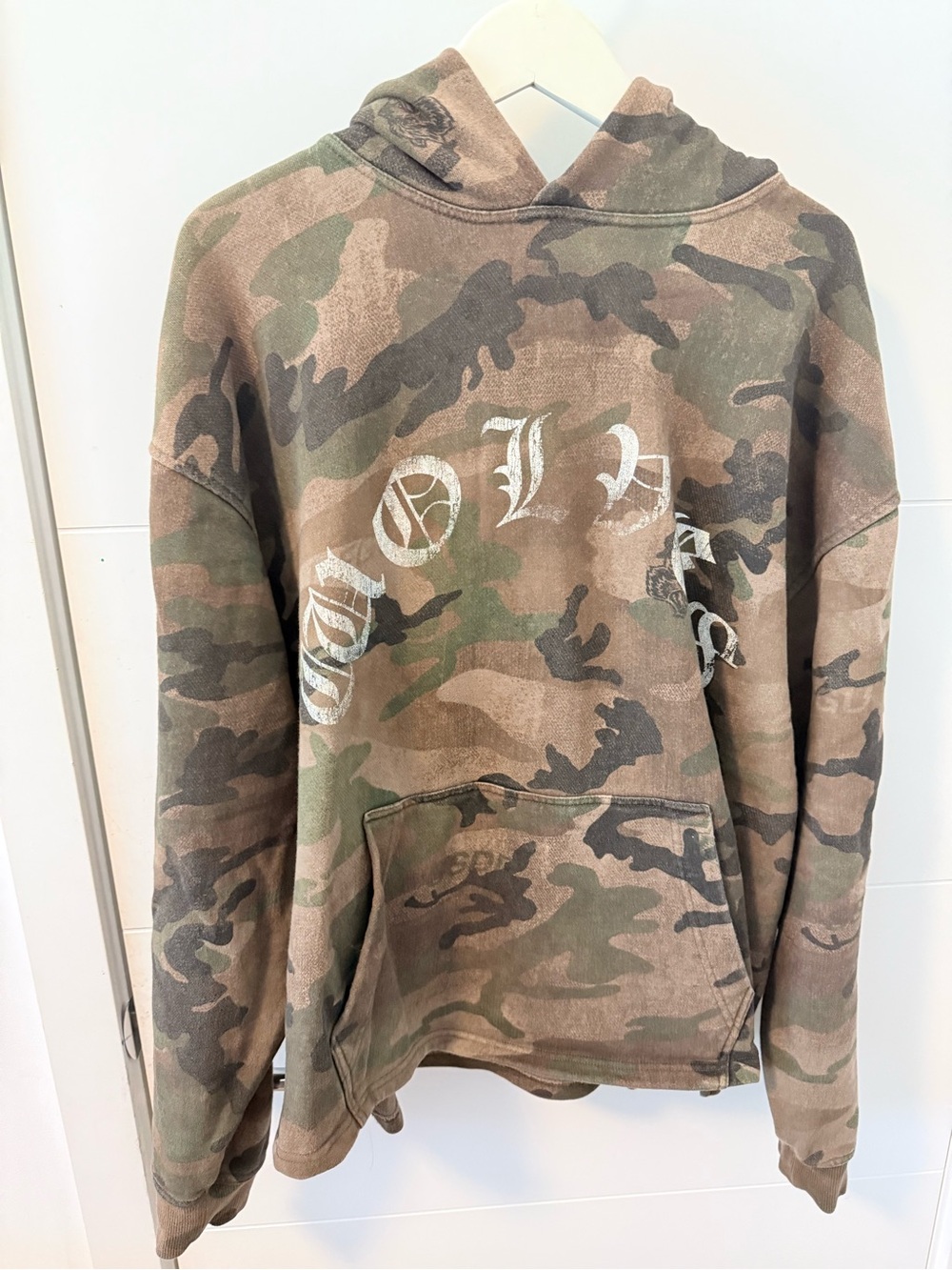NWOT DarcSport Camo Sweatshirt L/XL